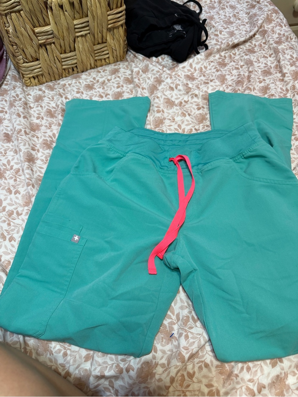 Women’s fig bottom  Drawstring Bottoms with Pink Tie